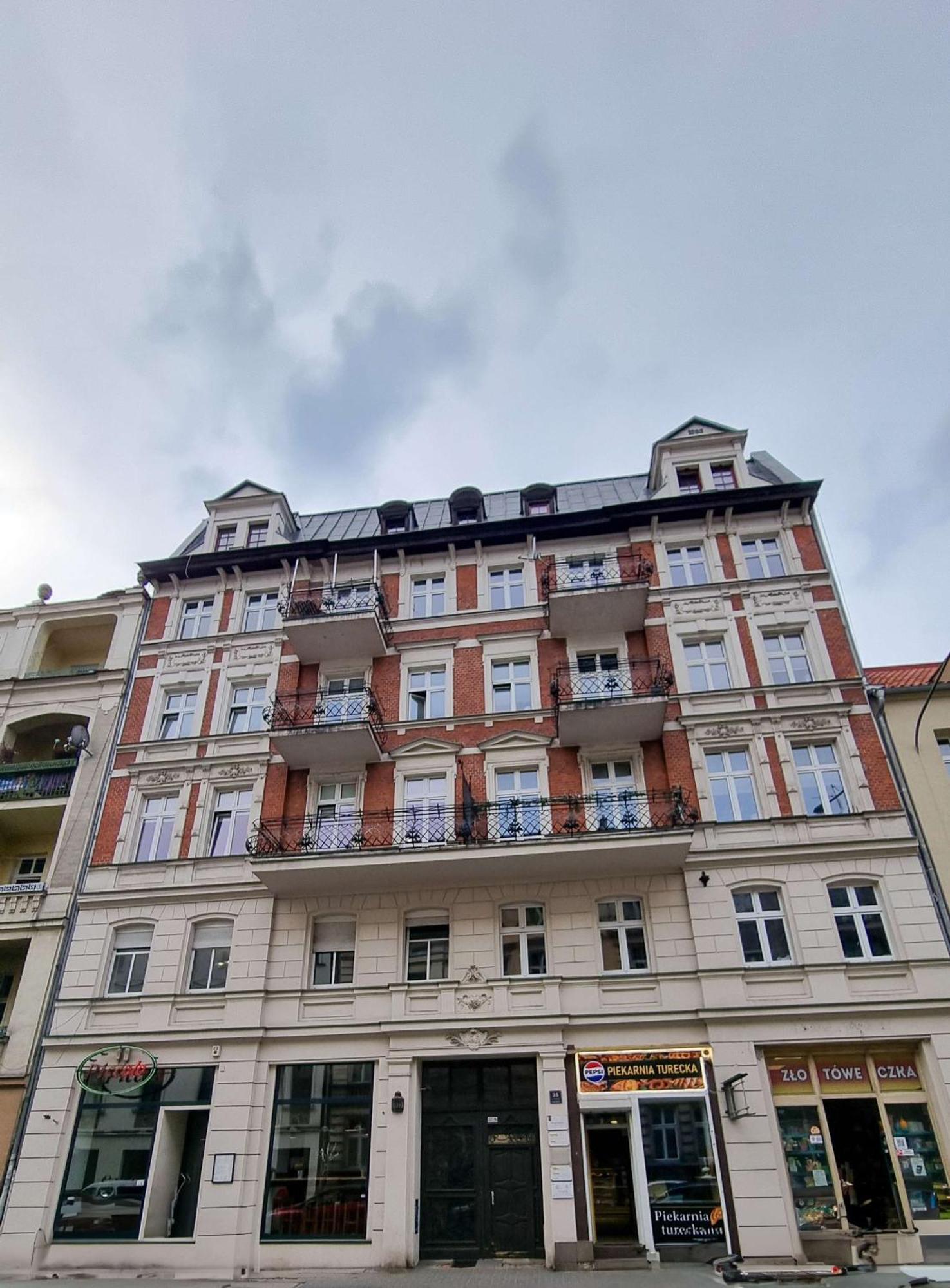 Niewielkie Przytulne Poddasze Z Widokiem Na Ratusz Apartment *